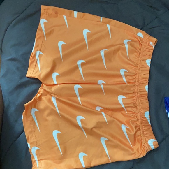 Woman’s Athletic Short’s - Picture 3 of 4